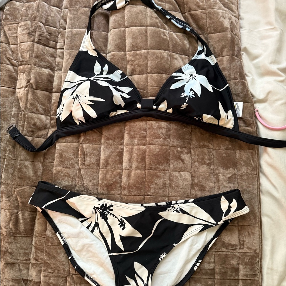 Black and White Floral Bikini Set